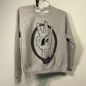 Gildan heather gray Macklemore & Ryan Lewis ‘Shark Face Gang’ sweatshirt sz S